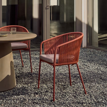 Silla Fija Tejida en Mimbre Diseño Artesanal Moderno y Elegante Para Interior y exterior